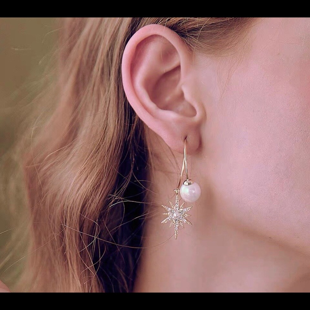 NWOT Imitation Pearl star dual earring